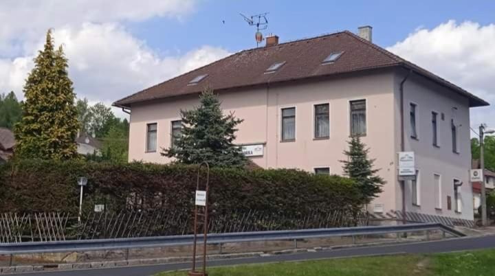 Penzion Krusnohorka Tatrovice Buitenkant foto